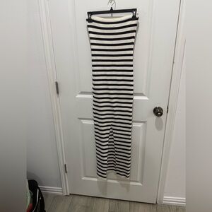 Super cute strapless dress would look great with a jean jacket